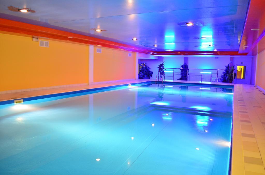 Hotel Mikorzyn Ślesin 외부 사진